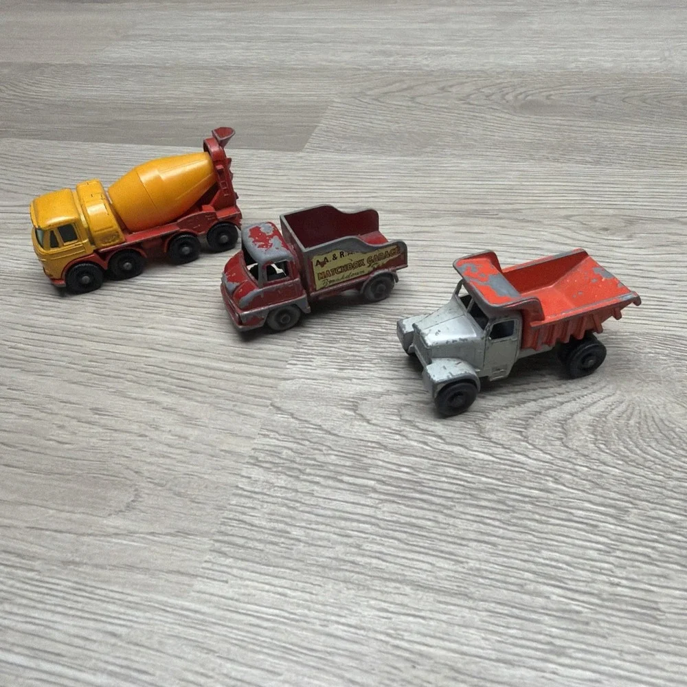LESNEY MATCHBOX No.16 SCAMMELL SNOW PLOUGH NO13 WRECK TRUCK, NO21 CONCRETE TRUCK